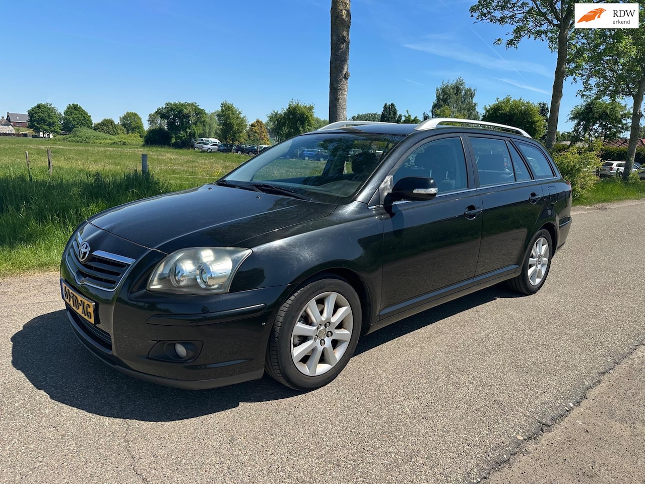 Toyota Avensis Wagon - 1.8 VVTi Luna Orgineel weing Km! - AutoWereld.nl