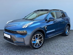 Lynk & Co 01 - LYNK&CO 1.5 PHEV, Panoramadak, Nieuwstaat