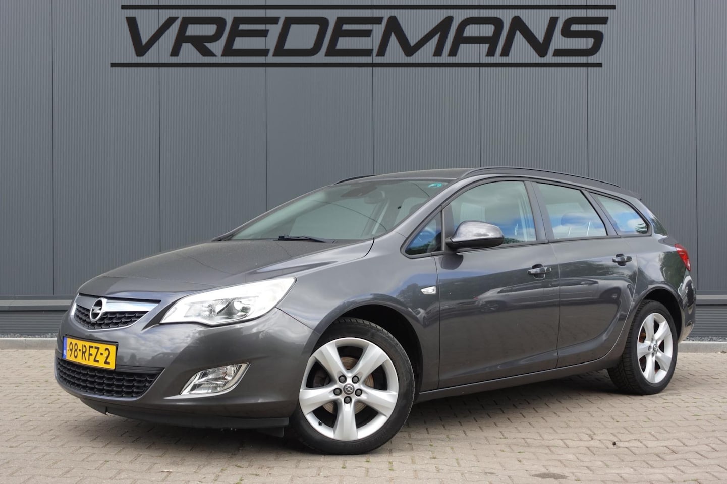 Opel Astra Sports Tourer - 1.4 Edition Lees tekst - AutoWereld.nl