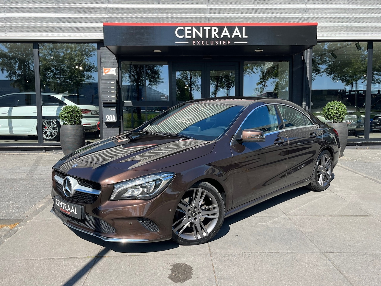 Mercedes-Benz CLA-Klasse - 180 Urban Edition 122PK|Carplay|Camera|Ambient Light|Navi|Cruise Control|Stoelverwarming - AutoWereld.nl