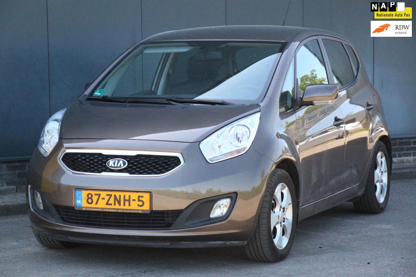Kia Venga - 1.6 CVVT Super Pack Camera/Parkeersensor v,a/Navigatie/Trekhaak/56000km - AutoWereld.nl