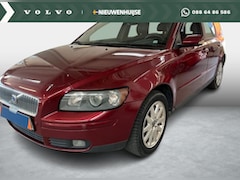 Volvo V50 - 2.4 Momentum | Parkeersensoren V+A | Navigatie | High Performance Audio | Climate Control