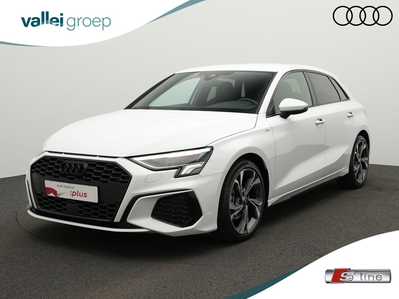 Audi A3 Sportback - 30 TFSI 110 pk S-tronic S edition / S-Line | Navigatie | Stoelverwarming | Sportonderstel - AutoWereld.nl