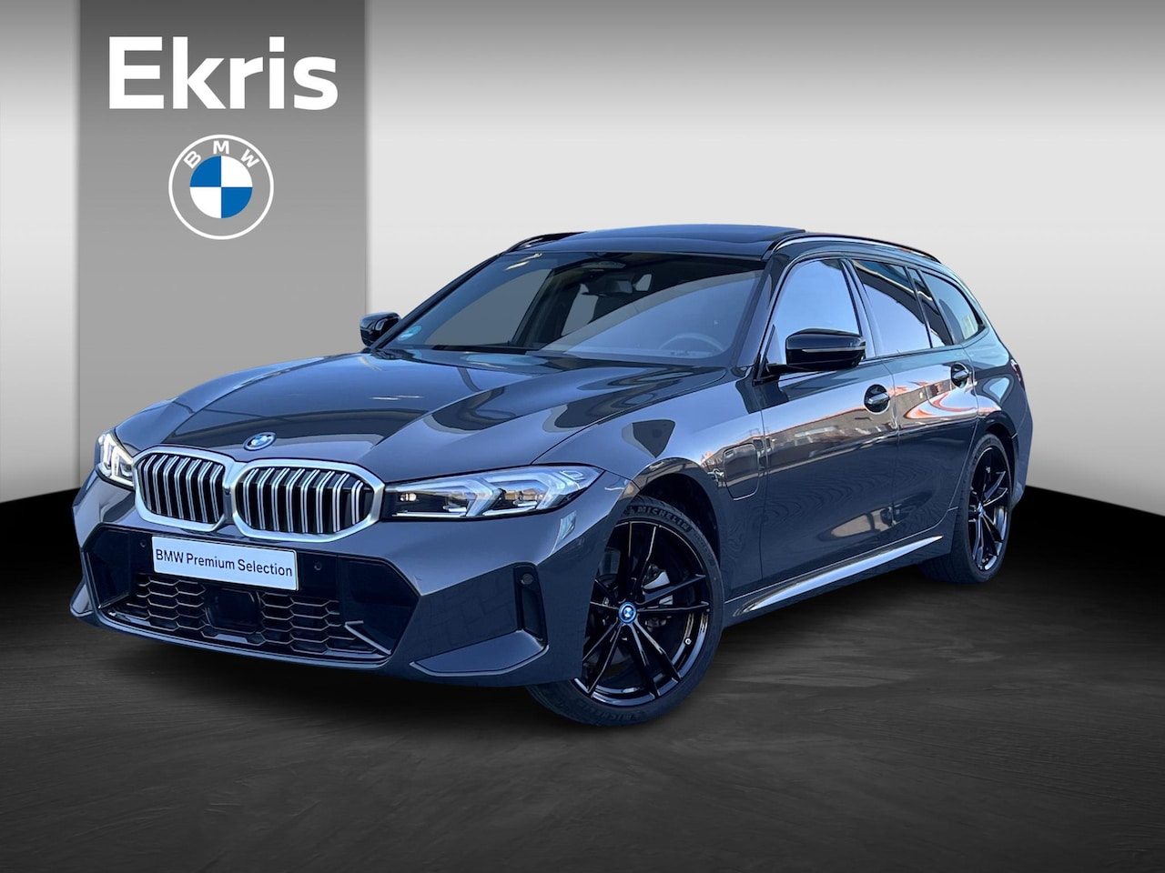 BMW 3-serie Touring - 330e | M-Sportpakket | Driving Assistant Professional | Panoramadak | Harman/Kardon | Trek - AutoWereld.nl