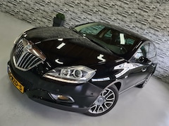 Lancia Delta - 1.8-16V Di Oro *Automaat*200PK*Blue&me*NLauto