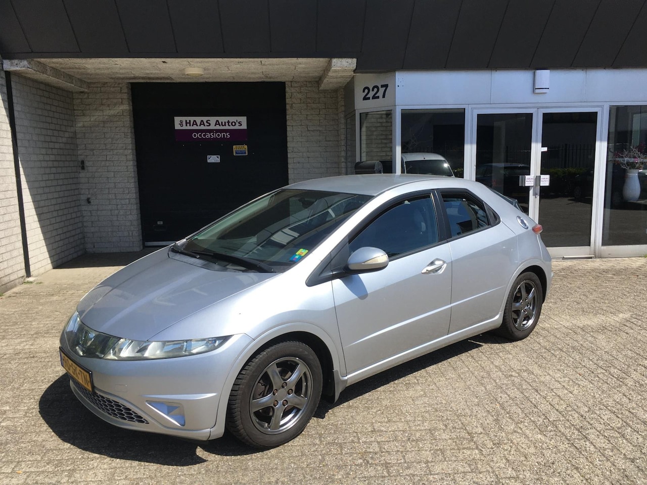 Honda Civic - 1.4 Comfort / ALU VELGEN / KOUDE AIRCO / APK 2026 / NL-AUTO+NAP - AutoWereld.nl
