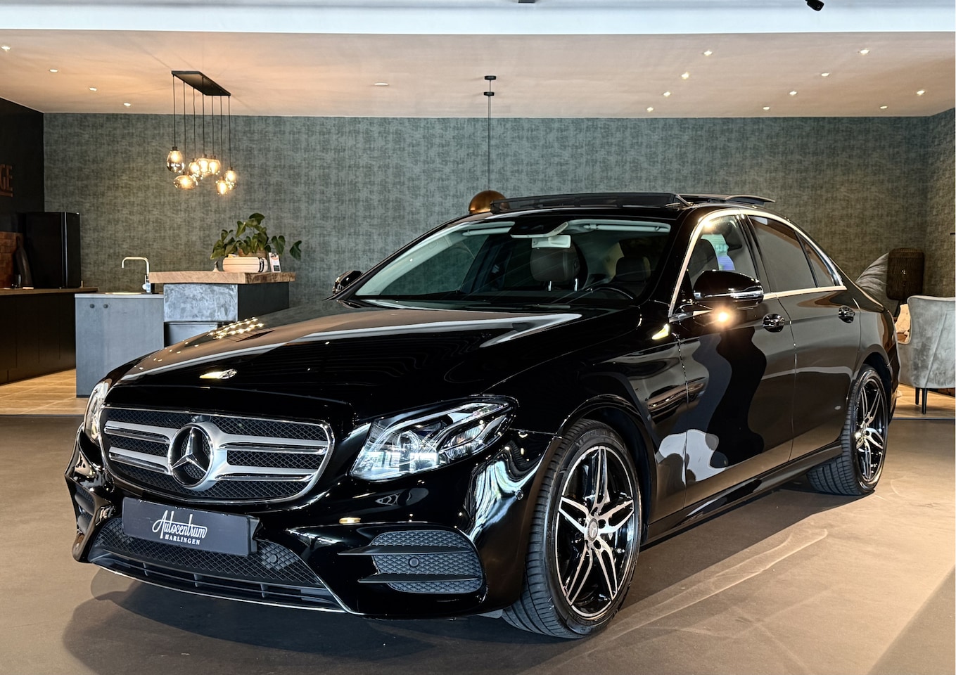 Mercedes-Benz E-klasse - 400 V6 AMG 4-Matic I Pano I Widescreen - AutoWereld.nl
