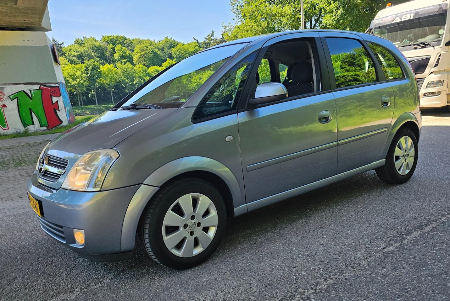 Opel Meriva - 1.6-16V Cosmo 2e Eig ! NL Auto ! Keurige staat - AutoWereld.nl