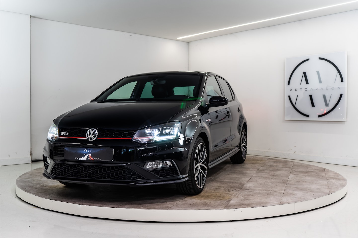 Volkswagen Polo - 1.8 TSI GTI 192PK | Pano | Navi | Stoelverw. | LED | Carplay | Garantie - AutoWereld.nl