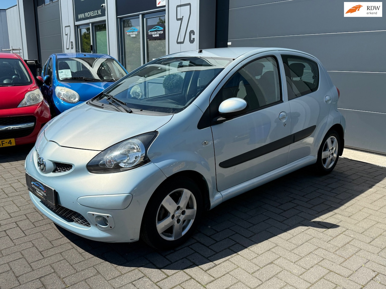 Toyota Aygo - 1.0 AUTOMAAT | AIRCO | PARKSENSOR | ELEKTR PAKKET | NIEUWE APK | - AutoWereld.nl