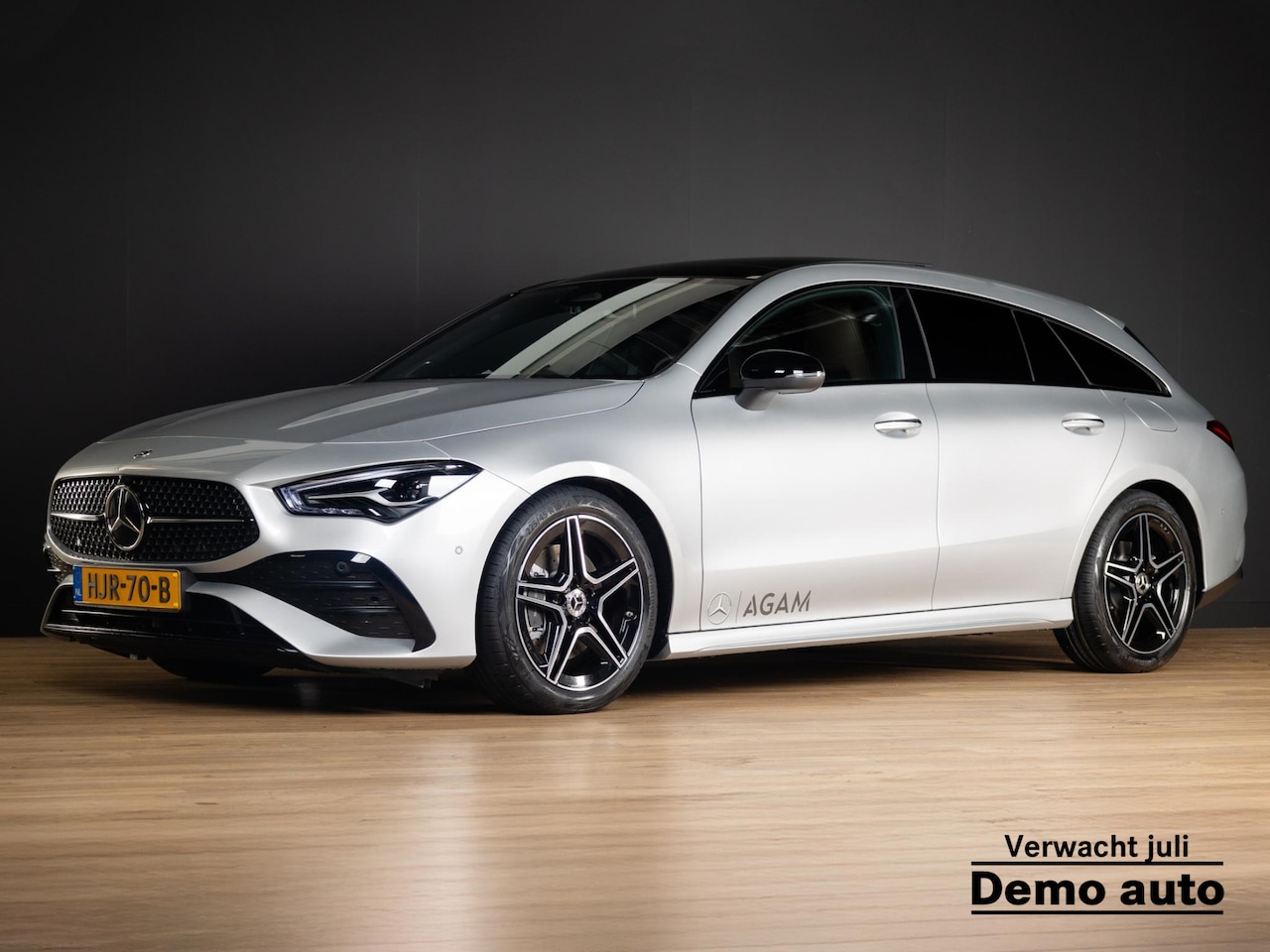 Mercedes-Benz CLA-klasse Shooting Brake - 200 AMG Line Panorama dak | Trekhaak - AutoWereld.nl