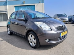 Toyota Yaris - 1.3 VVTi 1e Eigenaar/5-Deurs/Dealer onderhouden