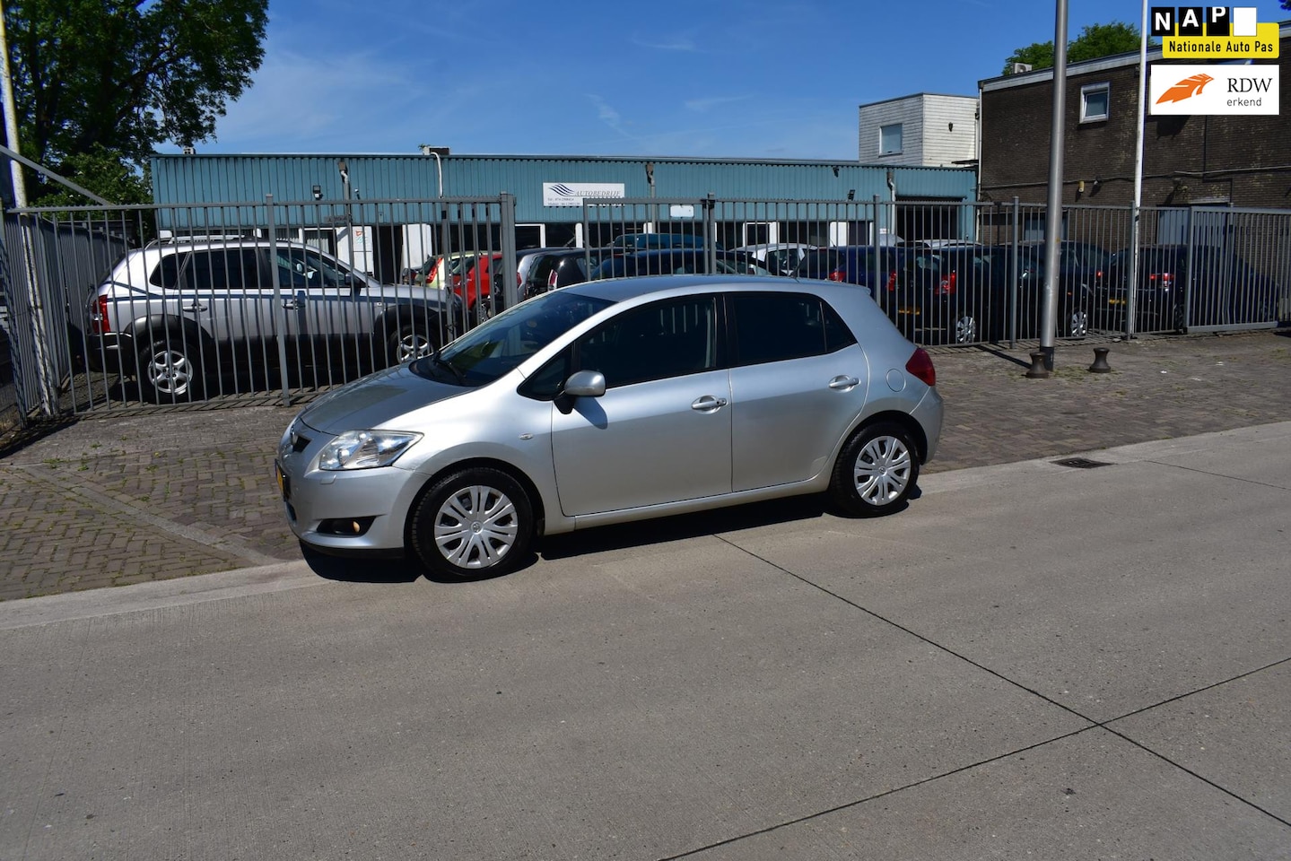 Toyota Auris - 1.6-16V Sol 1.6-16V Sol - AutoWereld.nl
