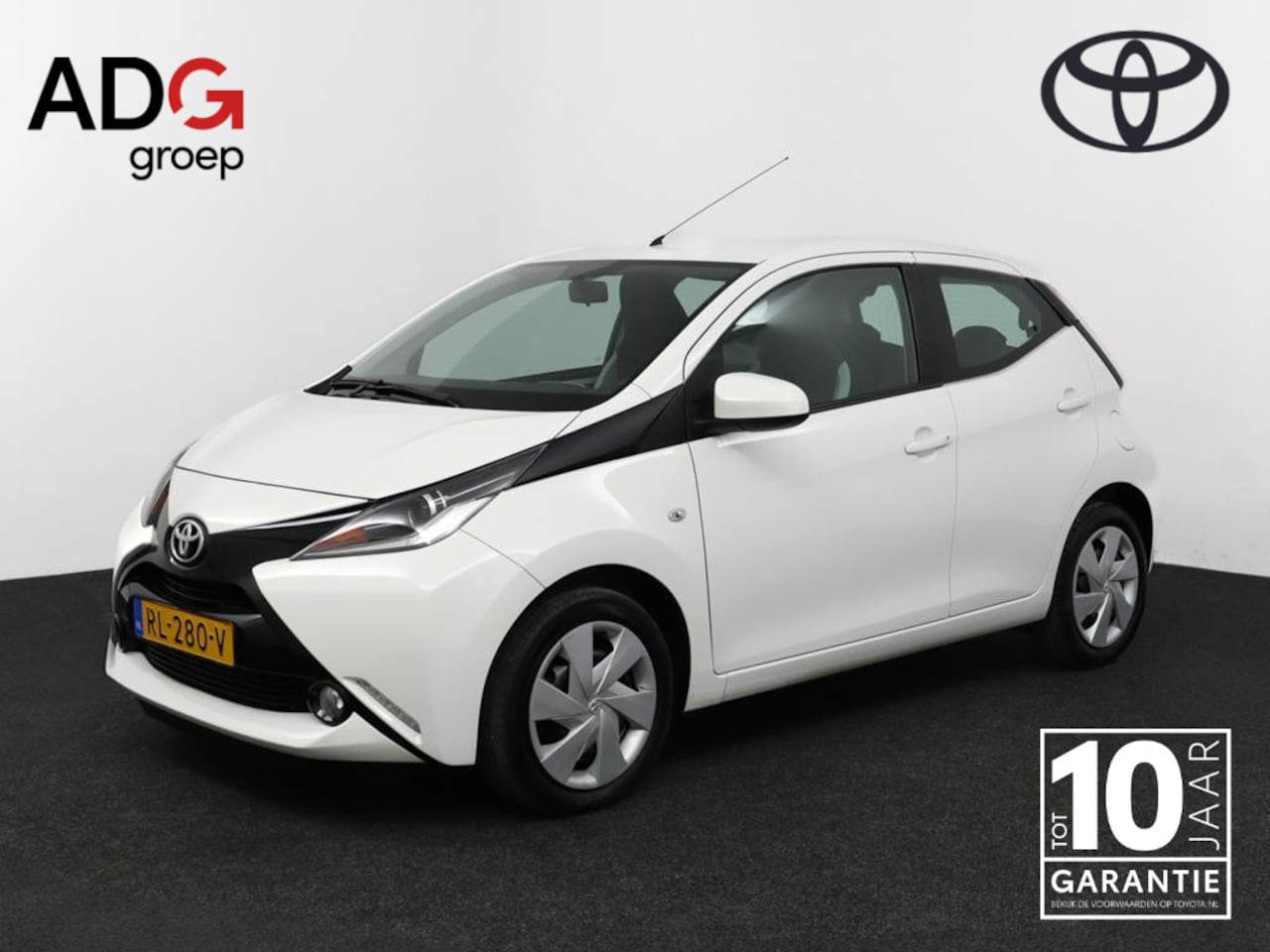 Toyota Aygo - 1.0 VVT-i x-play | Airco | Navigatie | Camera | - AutoWereld.nl