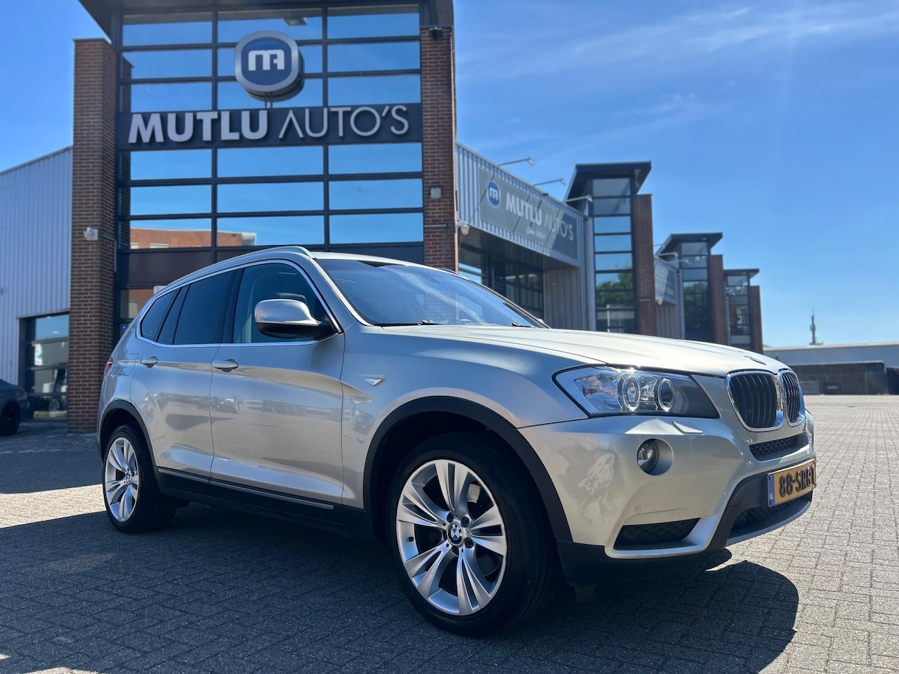 BMW X3 - XDrive20d High Executive PDC NAVI LEDER NAP - AutoWereld.nl