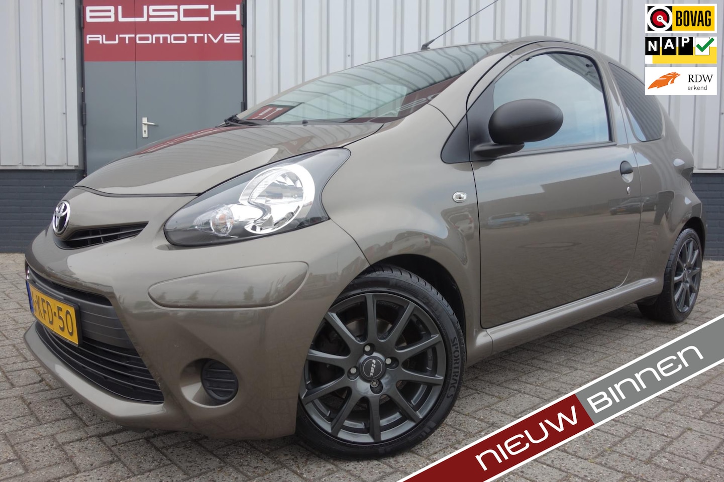 Toyota Aygo - 1.0 VVT-i Comfort | VAN 2e EIGENAAR | AIRCO | - AutoWereld.nl