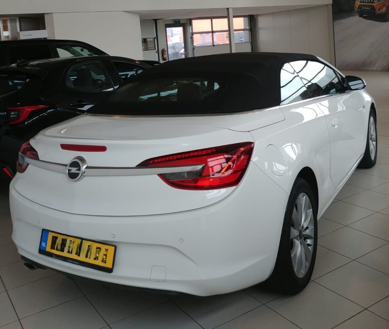 Opel Cascada - 1.4 Turbo ecoFLEX Cosmo - AutoWereld.nl