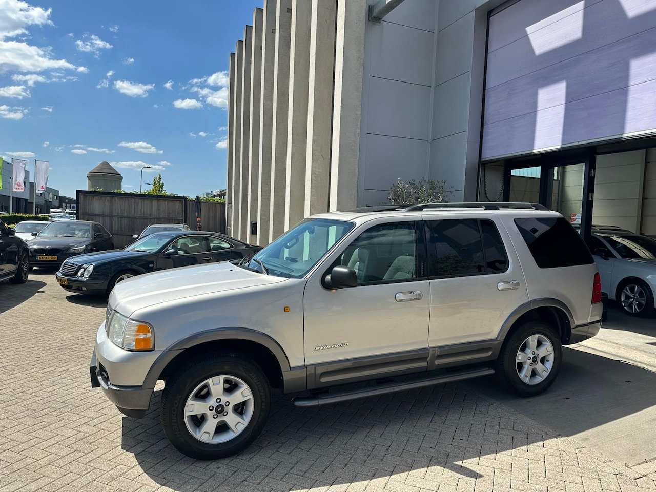 Ford Explorer - USA 4.6-V8 Limited 1E EIG! NAP! YOUNGTIMER! INRUIL MOGELIJK! - AutoWereld.nl