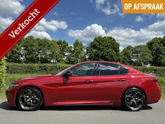 Alfa Romeo Giulia - 2.0 T Veloce Ti Q4 UNIEK Rosso Competizone