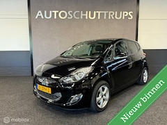 Hyundai ix20 - 1.6i i-Catcher AUTOMAAT / LEER / PANO DAK / NAVI