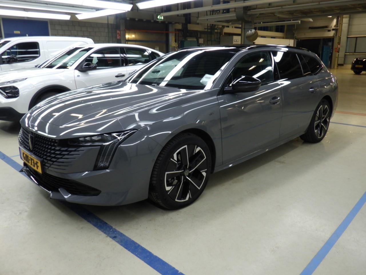 Peugeot 508 SW - 1.2 PureTech 130 GT Focal | Panoramadak | Lederen stoelen met massage | | Apple Carplay/An - AutoWereld.nl