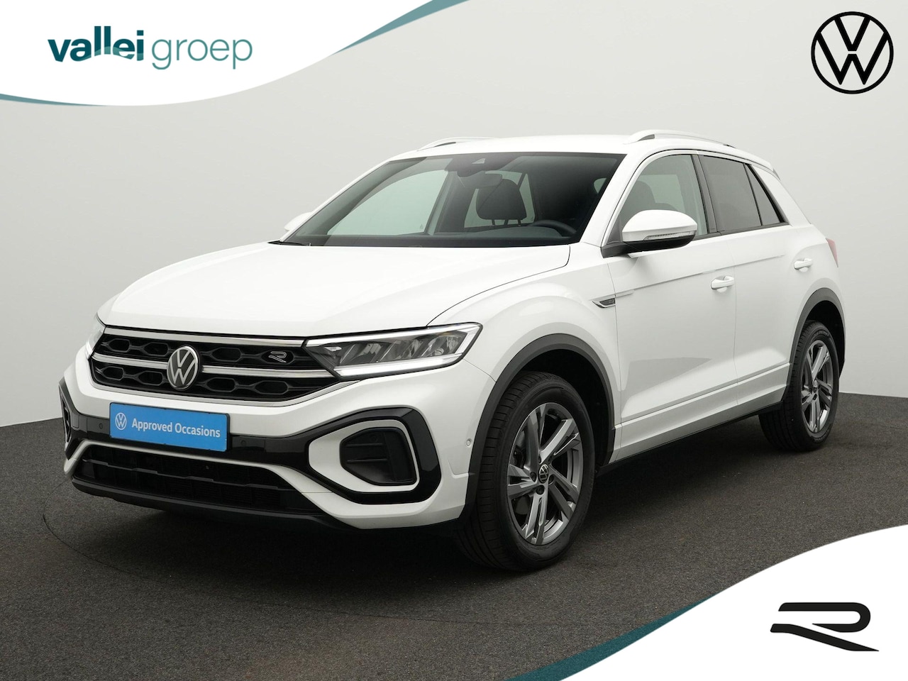 Volkswagen T-Roc - 1.5 TSI 150 pk DSG R-Line | Achteruitrijcamera | Navigatie | Adaptive Cruise | Digital Coc - AutoWereld.nl