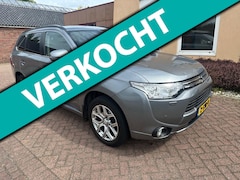 Mitsubishi Outlander - 2.0 PHEV Instyle+NAVI CAMERE TREKHAAK