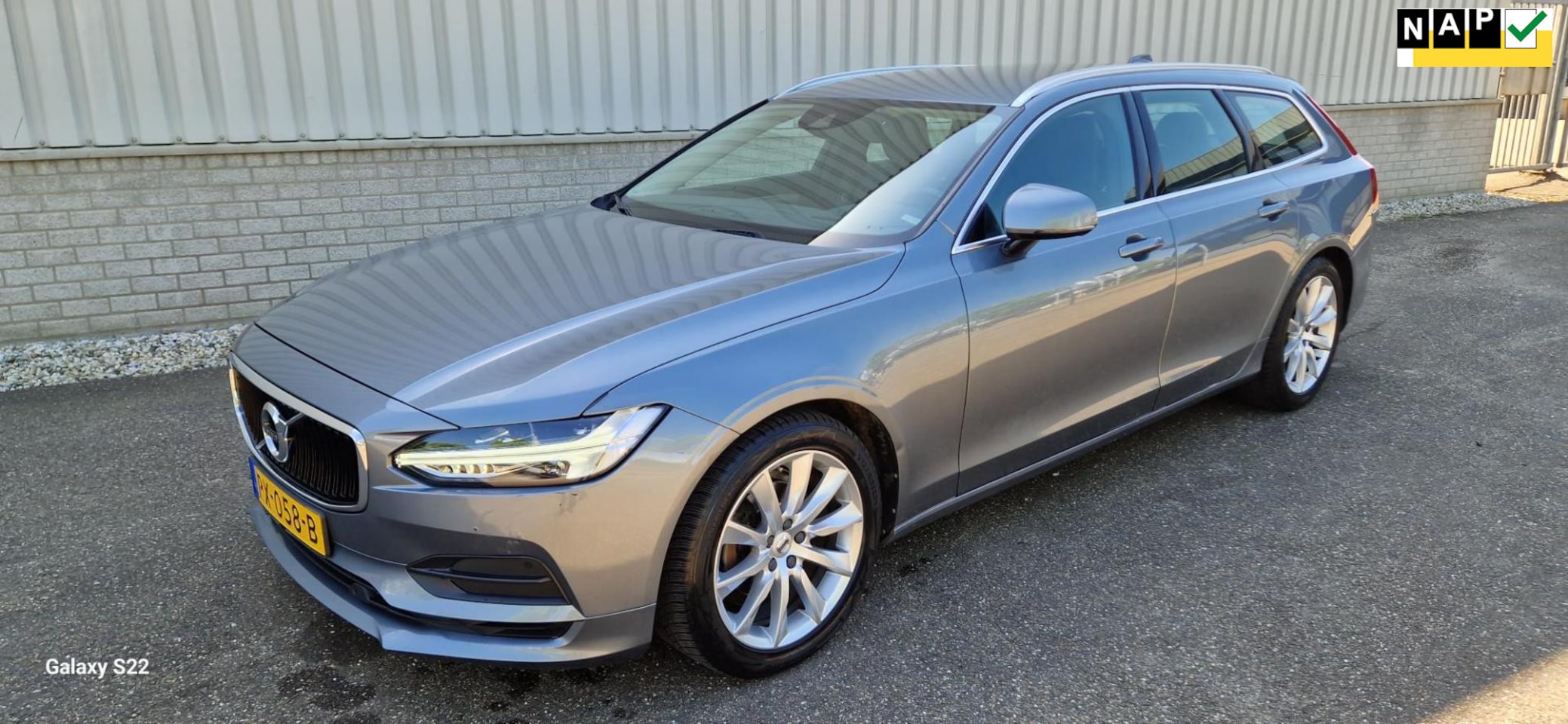 Volvo V90 - 2.0 D3 Momentum 2.0 D3 Momentum - AutoWereld.nl