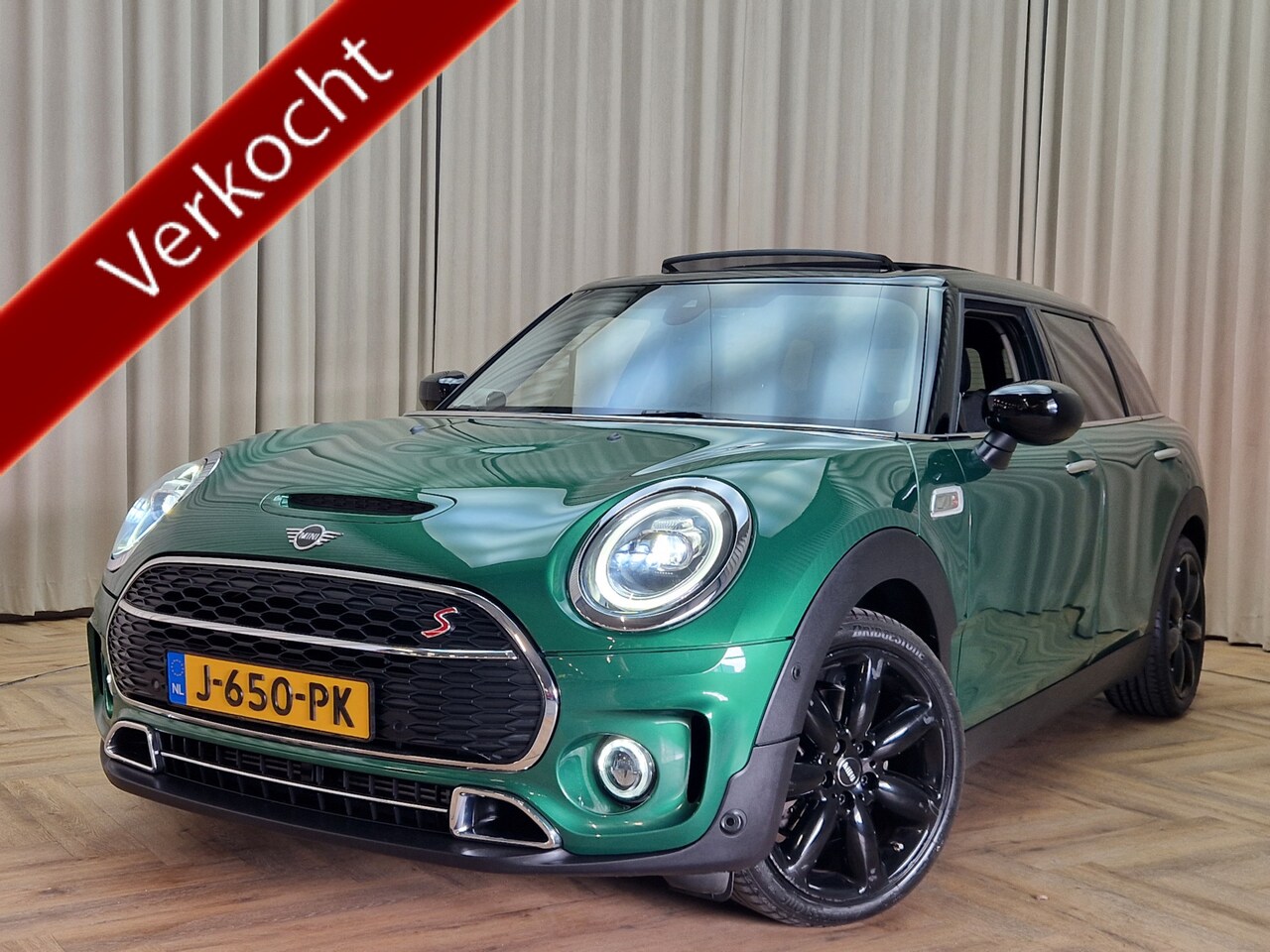 MINI Clubman - Mini 2.0 Cooper S Chili *Panoramadak* Harman/Kardon / Keyless / Camera / Stoelverwarming / - AutoWereld.nl