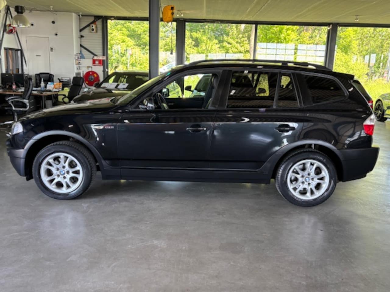 BMW X3 - 2.0 I High Executive mooi - AutoWereld.nl
