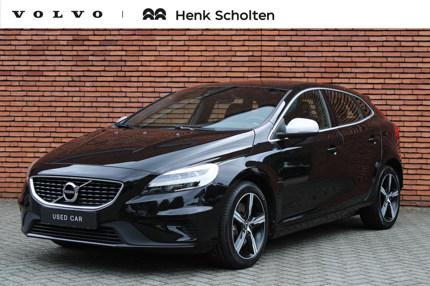 Volvo V40 - T4 190PK Business Sport | Cruise Control | Navigatie | Verwarmbare Voorstoelen | Bluetooth - AutoWereld.nl