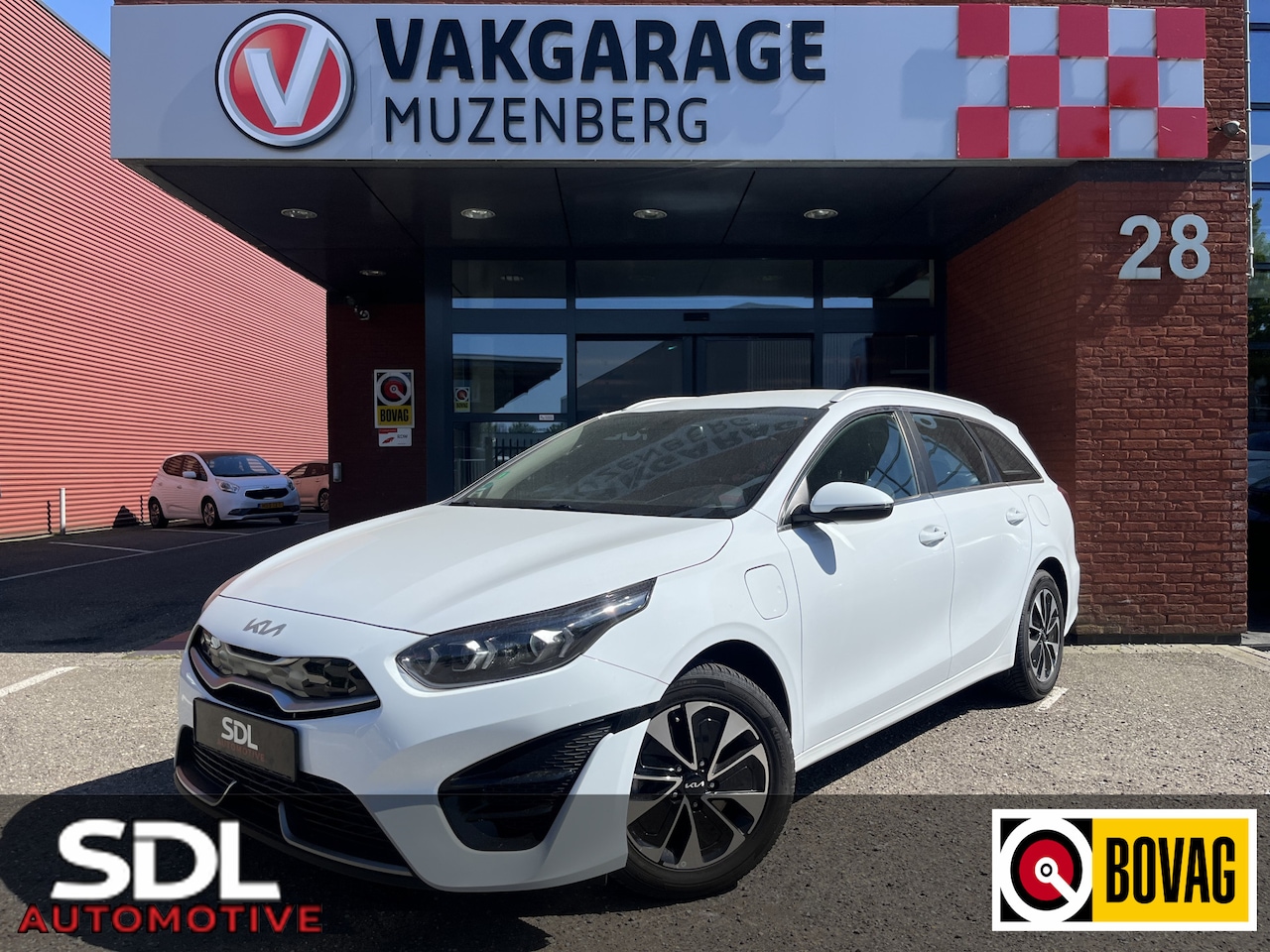 Kia Cee'd Sportswagon - Ceed 1.6 GDI PHEV DynamicPlusLine // FULL LED // KEYLESS // CRUISE // CAMERA+SENSOREN // N - AutoWereld.nl
