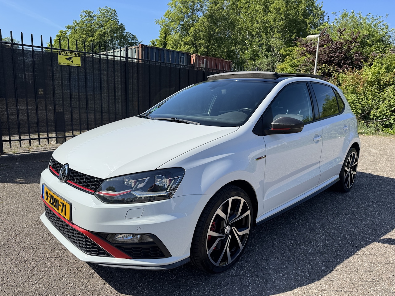 Volkswagen Polo - 1.8 TSI GTI DSG Highline Panorama/Clima/Stoelverw - AutoWereld.nl