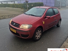 Fiat Punto - 1.4-16V Emotion