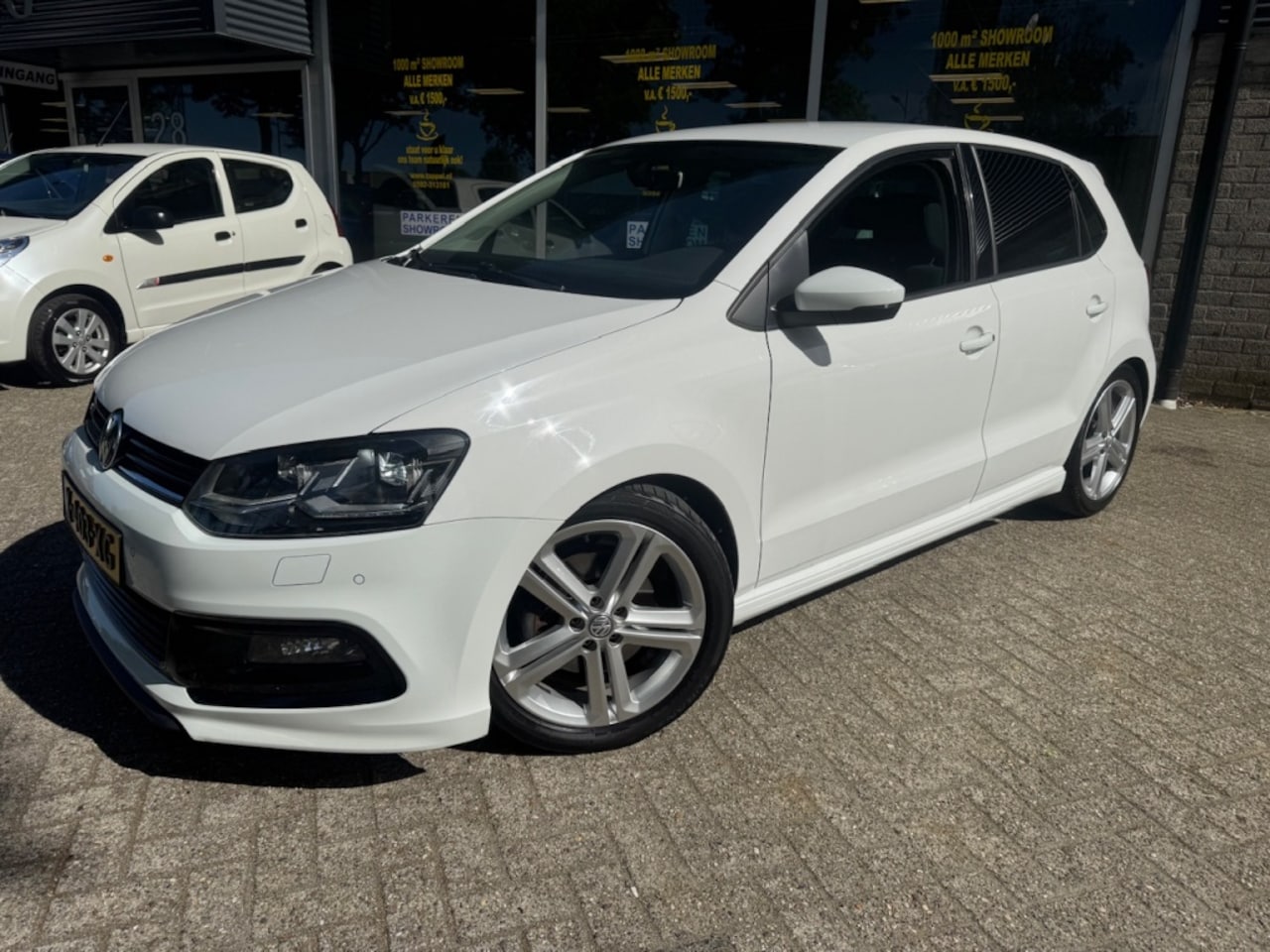 Volkswagen Polo - 1.0 TSI 110 PK R-line Highline Led/Carplay/Clima - AutoWereld.nl