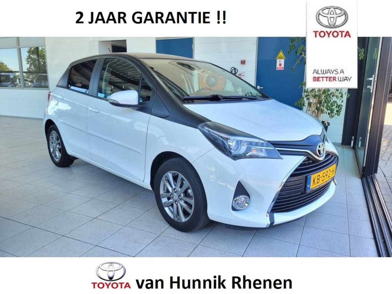 Toyota Yaris - 1.3 VVT-i Tr Bi-Tone | Navigatie | Stoelverwarming | Climat | Ca - AutoWereld.nl