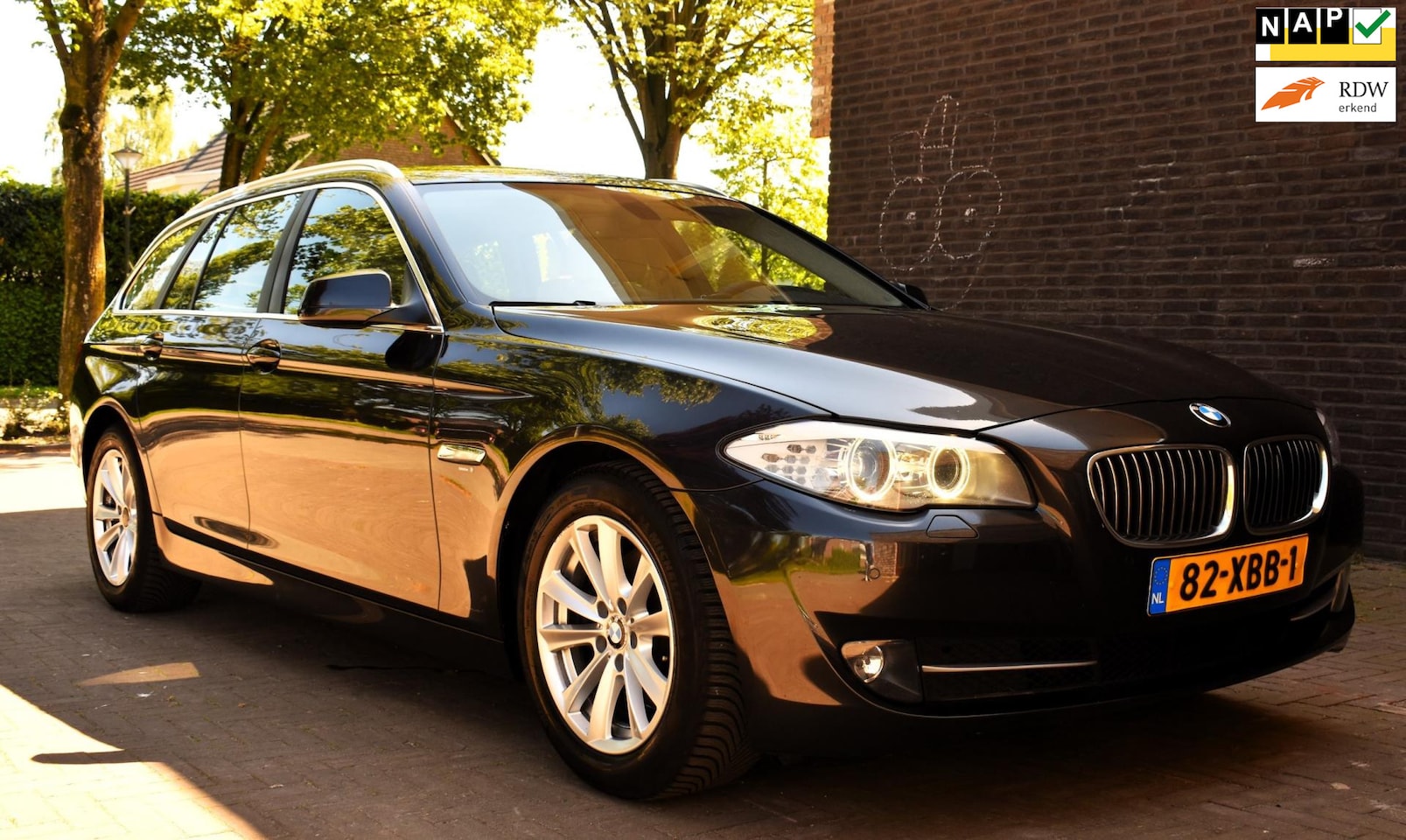 BMW 5-serie Touring - 520d High Executive 5 DEURS LUXE AUTOMAAT MET CRUISE-CONTROL EN MEER! - AutoWereld.nl