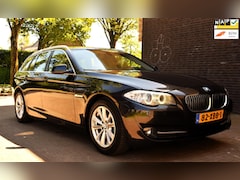 BMW 5-serie Touring - 520d High Executive 5 DEURS LUXE AUTOMAAT MET CRUISE-CONTROL EN MEER