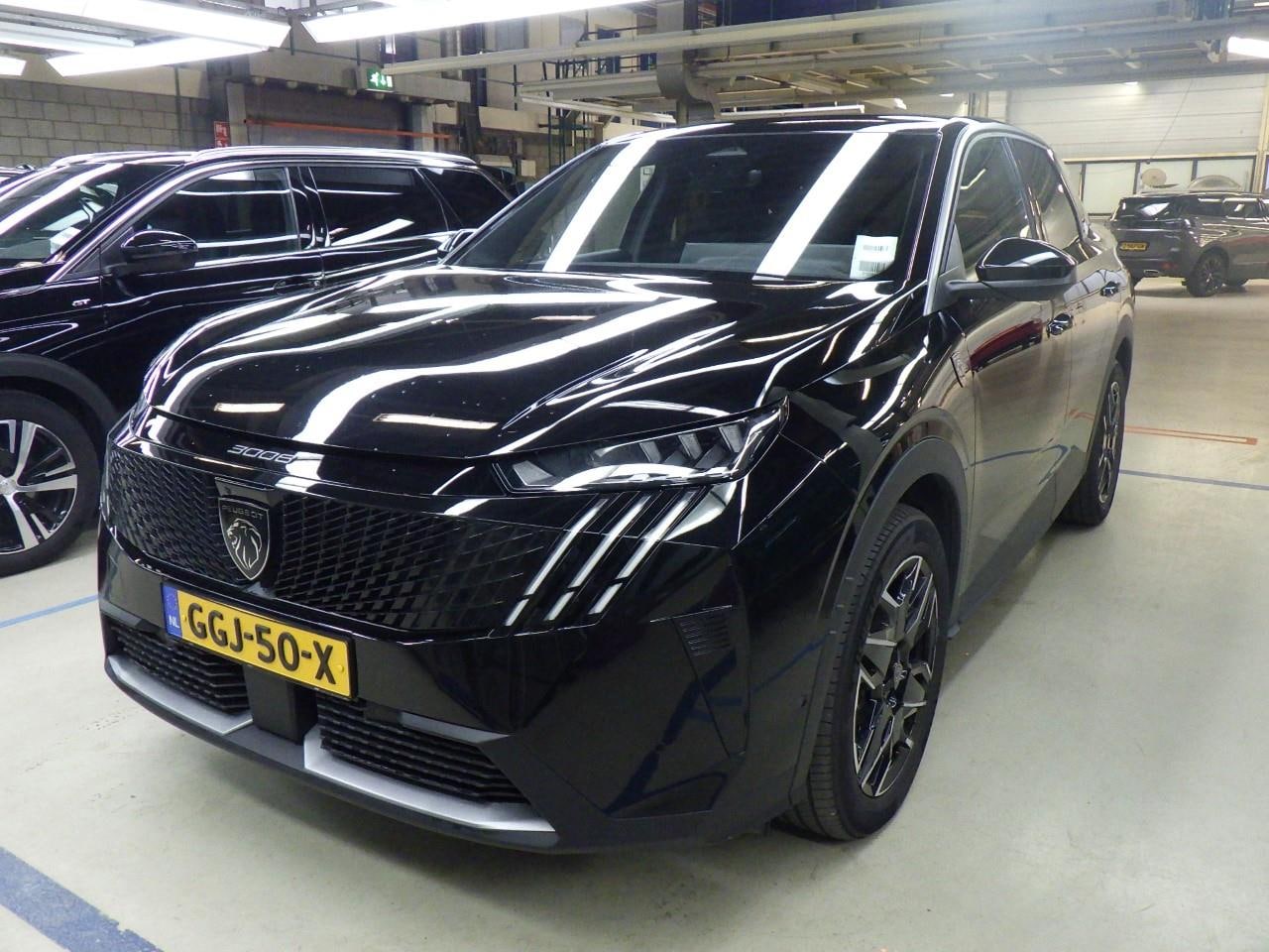 Peugeot 3008 - 1.2 Hybrid 136 GT Nieuwe Model! | Camera | Elek. Achterklep | 19" Lichtmetaal | Parkeersen - AutoWereld.nl