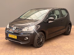 Volkswagen Up! - 1.0 BMT high Airco | Centrale vergrendeling | Speciaal interieur | Bluetooth | | Airco | C