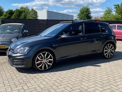 Volkswagen Golf - 2.0 TSI GTI 230PK DSG 5drs Pano.dak