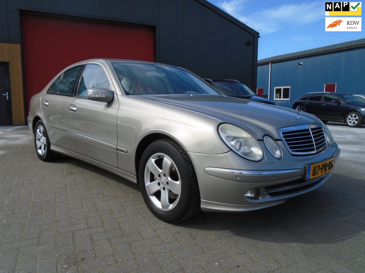Mercedes-Benz E-klasse - 240 Avantgarde zeer nette yongtimer - AutoWereld.nl