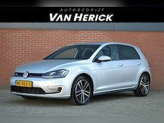 Volkswagen Golf - 1.4 TSI GTE | Carplay | Trekhaak | Nette staat