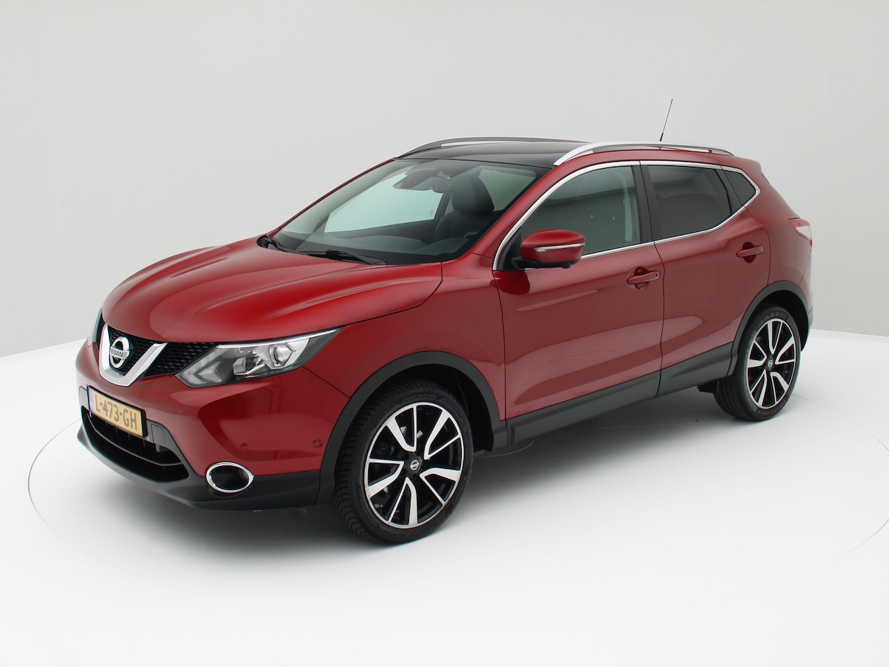 Nissan Qashqai - 1.2 Premier Edition Leder /panorama /Camera - AutoWereld.nl