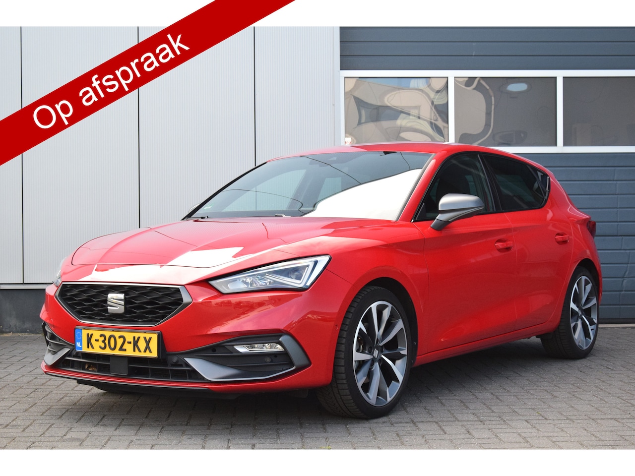 Seat Leon - 1.5 eTSI FR Launch Edition Tech/pack Led Camera Stoelverwarming - AutoWereld.nl