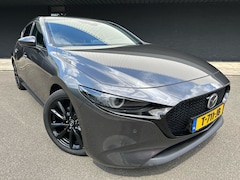 Mazda 3 - 3 2.0 SA-X Luxury // Homura uitvoering // 180pk versie //