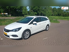 Opel Astra Sports Tourer - 1.2 Clima / Cruise / Pdc