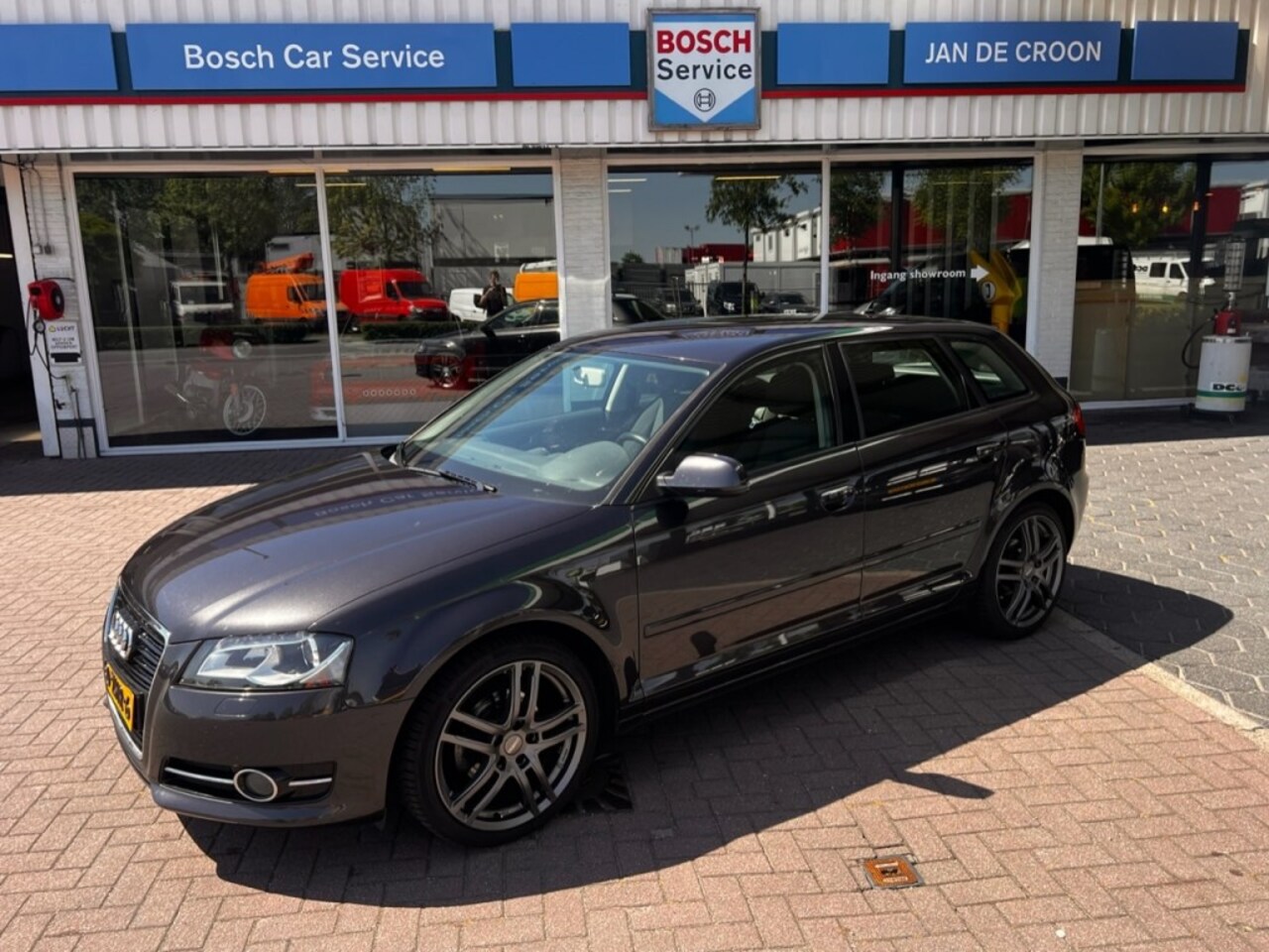 Audi A3 Sportback - Sportback 1.2 TFSI Attraction Advance 5drs #RIJKLAAR - AutoWereld.nl