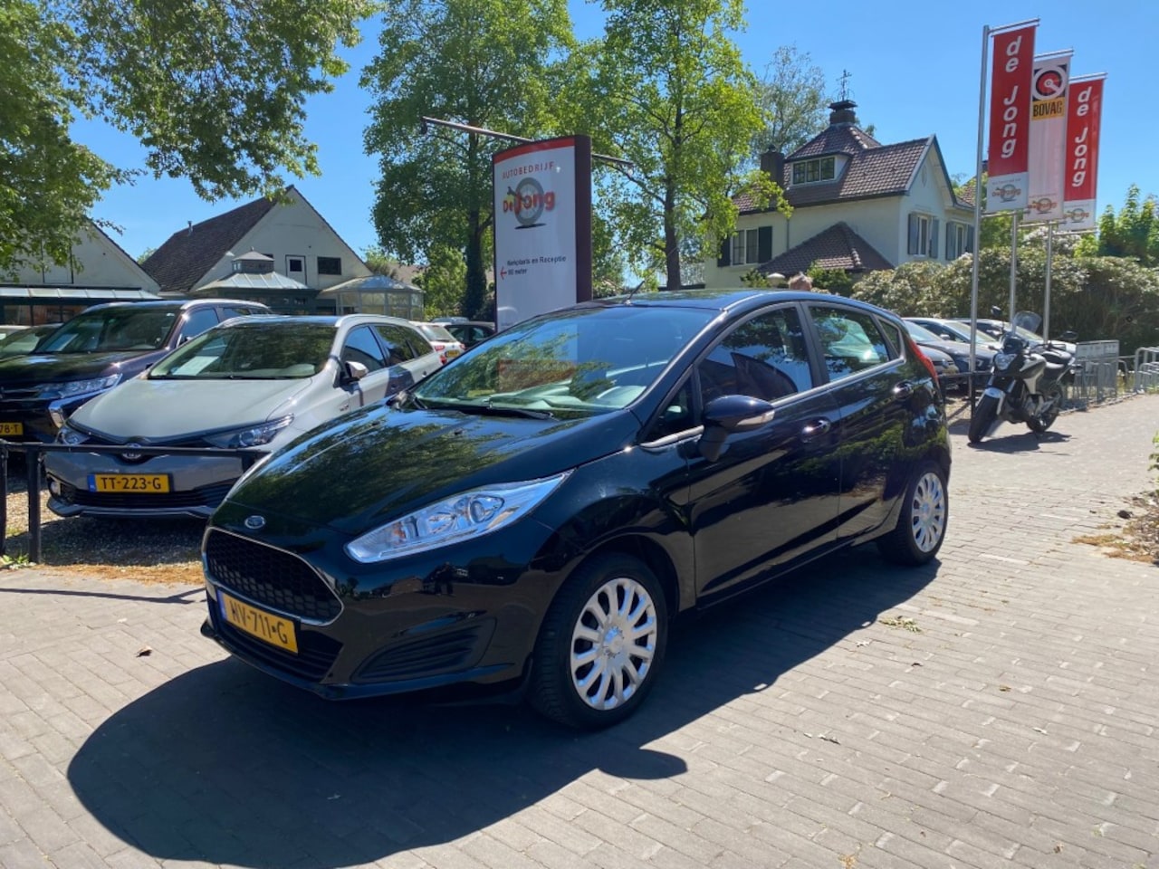 Ford Fiesta - 1.0 STYLE ESSENTIAL / AIRCO / CRUISE CTR. / NAVI / BLEUTOOTH - AutoWereld.nl