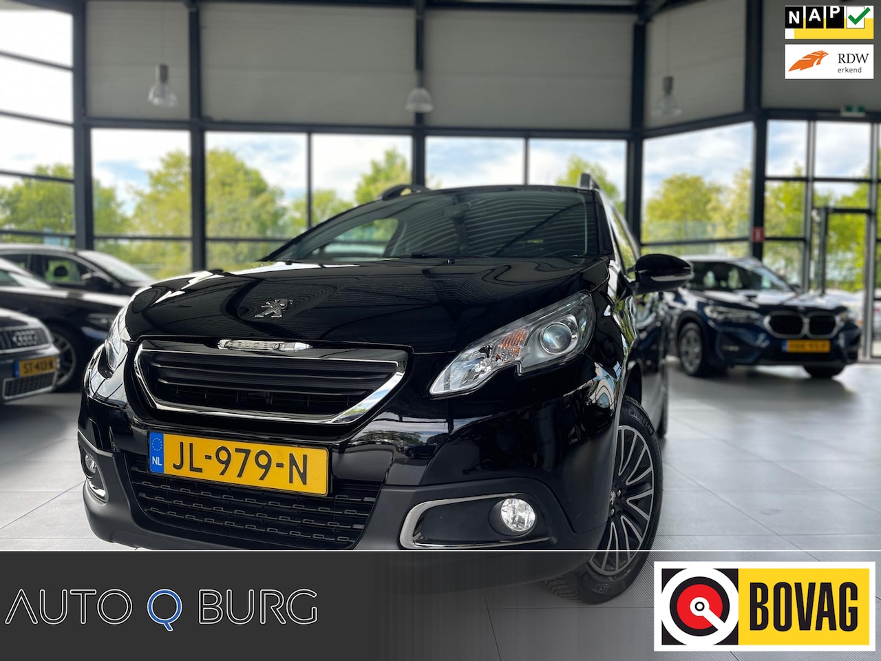 Peugeot 2008 - 1.2 PureTech Blue Lion | Automaat | Trekhaak | Cruise | Navi | Airco | PDC | Pano | LMV | - AutoWereld.nl
